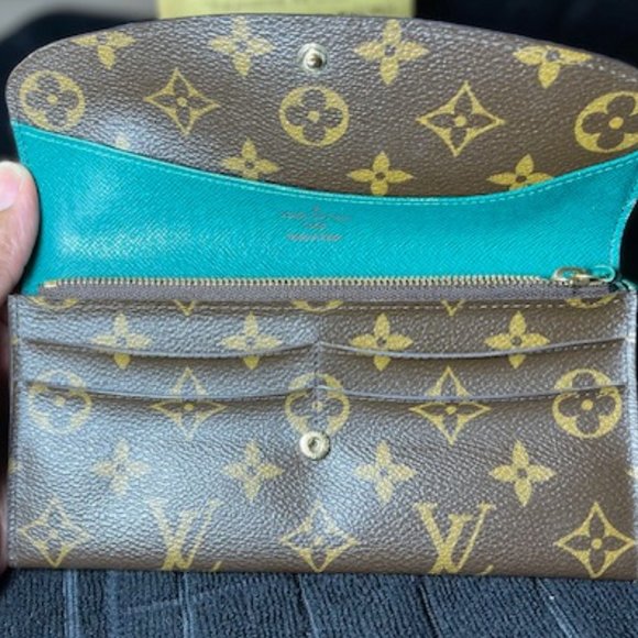Louis Vuitton Authentic Monogram Emilie Wallet W/COA - Picture 5 of 13